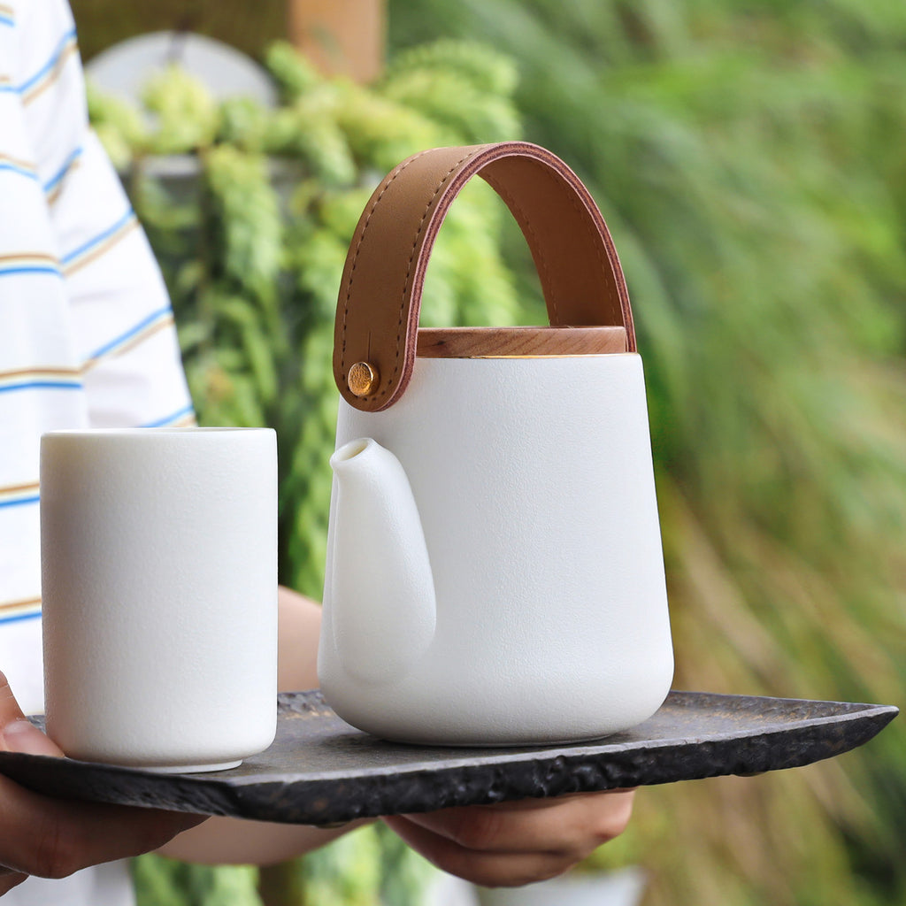 Stylish Teapot Set for One-Fashionable Leather Exclusive Tea Set 6